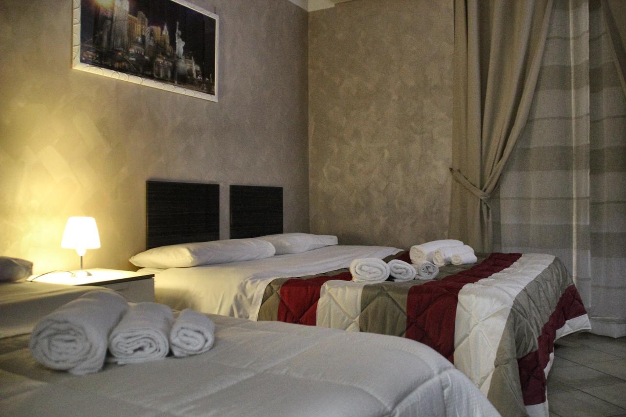 Chiaia Relax Panzió Nápoly Szoba fotó